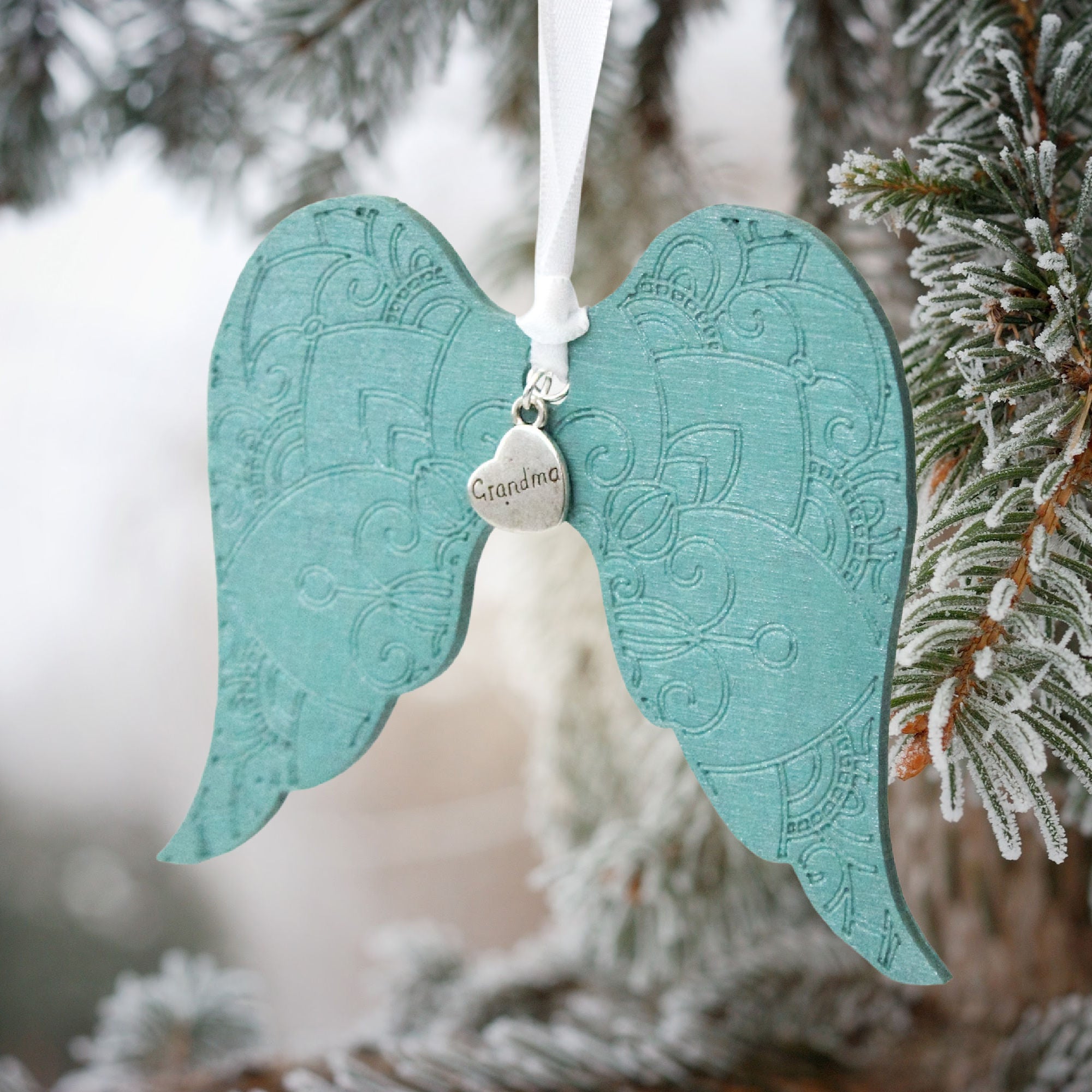 How To Make A Pretty Christmas Angel Wing Ornament - Pillar Box Blue